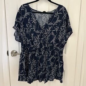 Bloomchic Peblum Navy and White Top, Sz 2XL